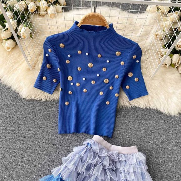 Women Pearls Golden Buttons Knitted Top And Long Skirts - Picture 9 of 12